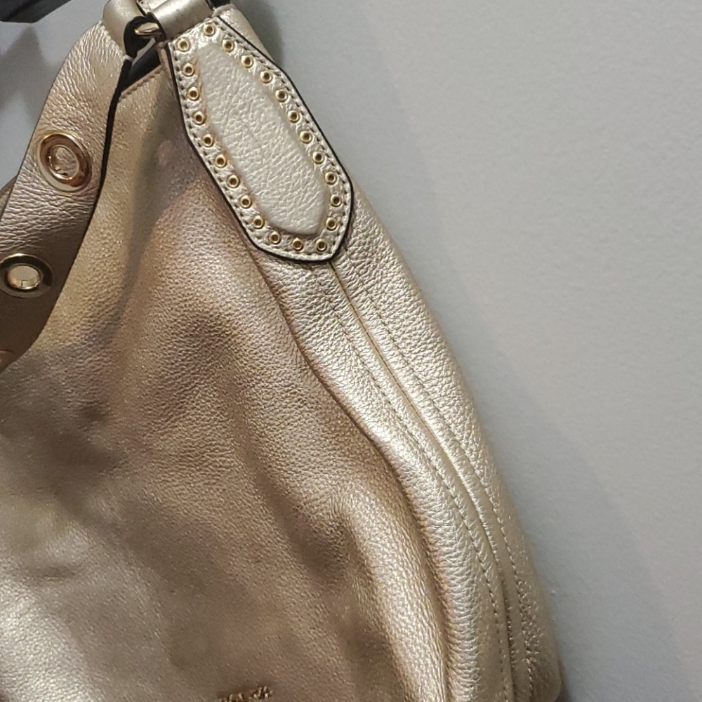 Michael Kors Handbag 👜 - Picture 4 of 15